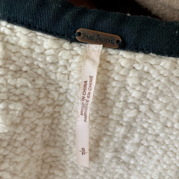 Gorgeous Free People embroidered / knitted jacket boho style - Picture 7 of 9